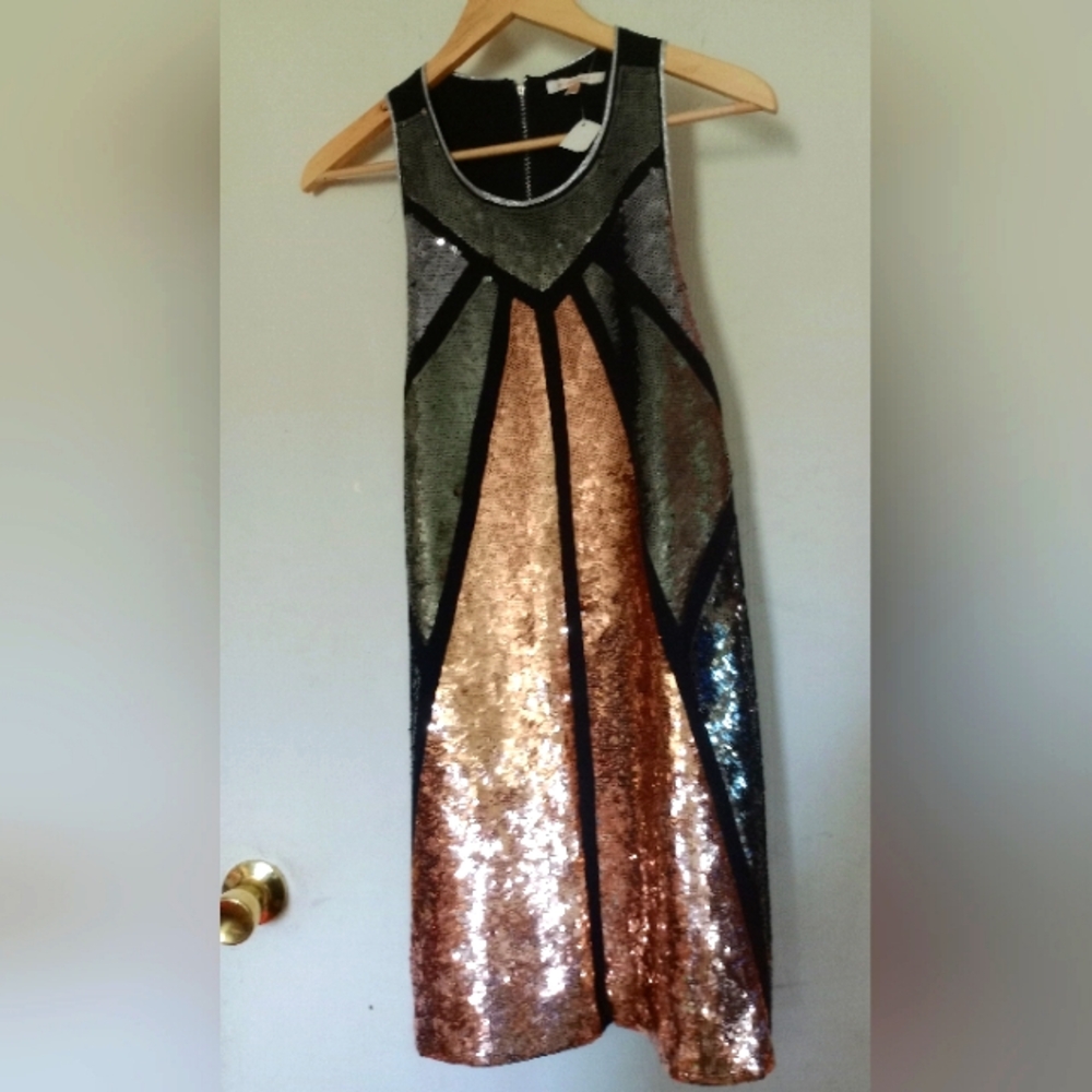 Under Skies Sequined Gold & Silver Dress Sz. M Sleeveless